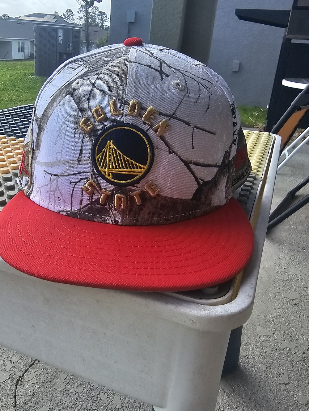 Size 7 3/8 - Realtree New Era NBA Golden State Warriors Fitted Hat